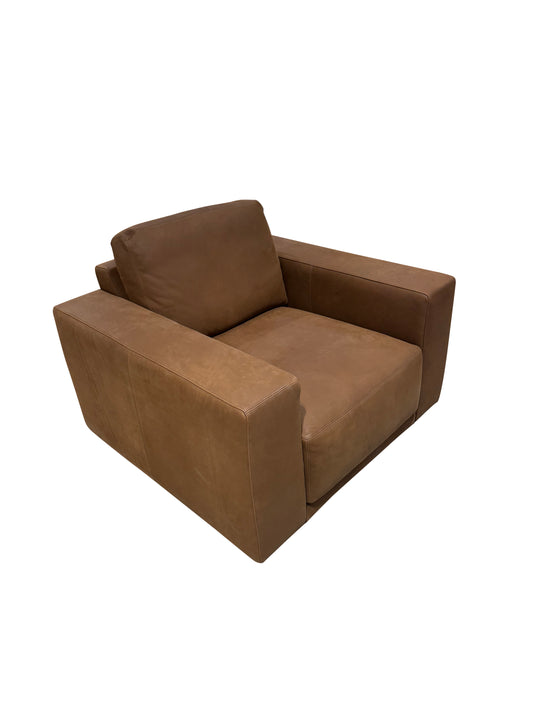 Bella medium chair classic standard italian cavallino leather cocoa